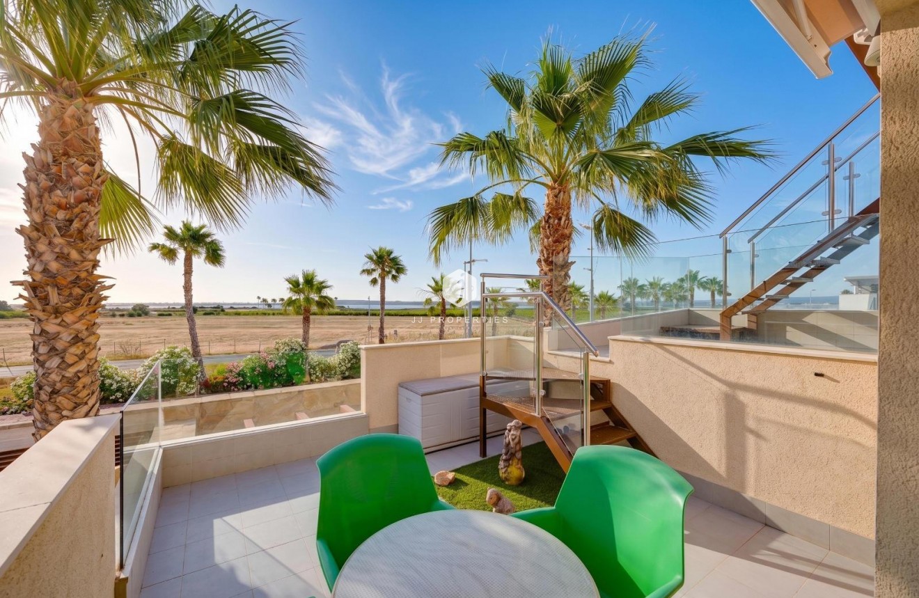 Resale - Villa -
Ciudad Quesada - Pueblo Bravo
