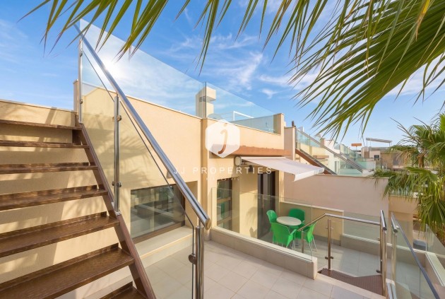 Resale - Villa -
Ciudad Quesada - Pueblo Bravo
