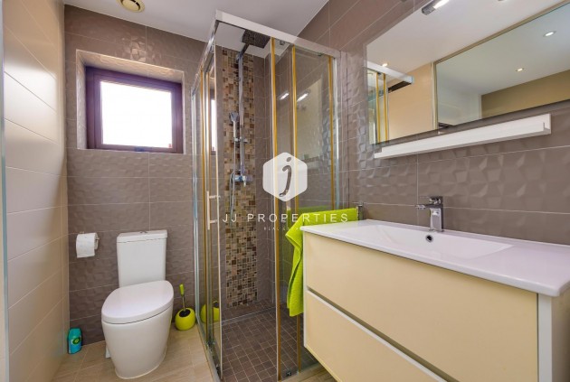 Resale - Villa -
Ciudad Quesada - Pueblo Bravo