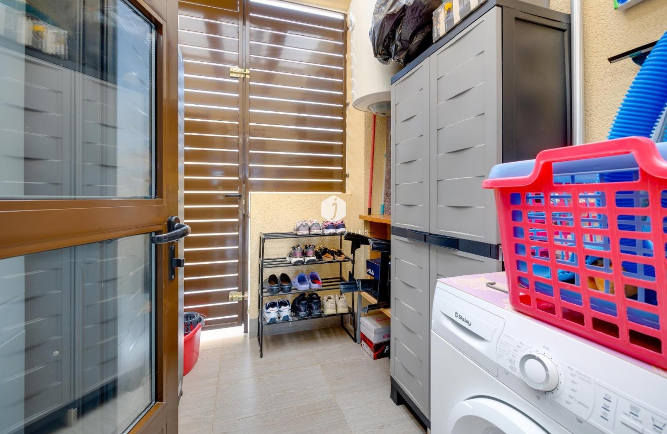 Resale - Villa -
Ciudad Quesada - Pueblo Bravo