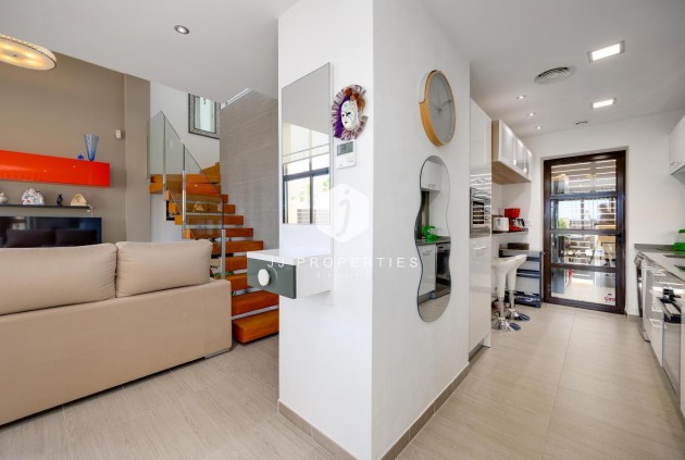 Resale - Villa -
Ciudad Quesada - Pueblo Bravo
