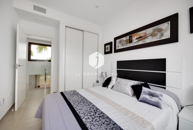 Resale - Villa -
Ciudad Quesada - Pueblo Bravo