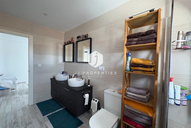 Aus zweiter Hand - Villa -
Torrevieja - La Siesta - El Salado - Torreta