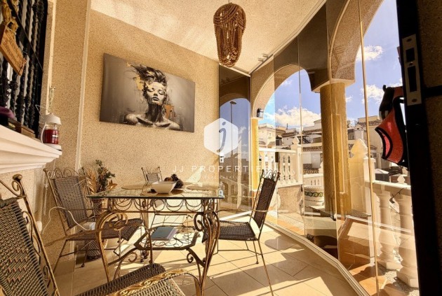 Resale - Chalet -
Orihuela Costa - Costa Blanca