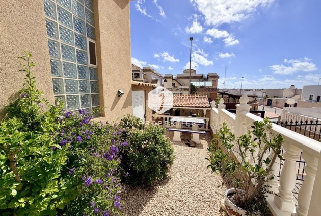 Resale - Chalet -
Orihuela Costa - Costa Blanca