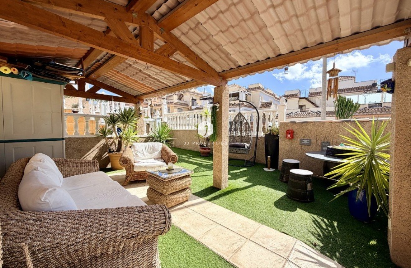 Resale - Chalet -
Orihuela Costa - Costa Blanca