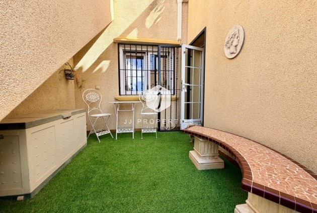 Resale - Chalet -
Orihuela Costa - Costa Blanca