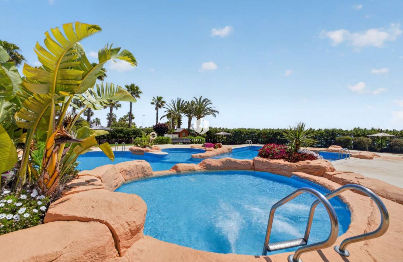 Resale - Apartment / flat -
Cabo Roig - Costa Blanca