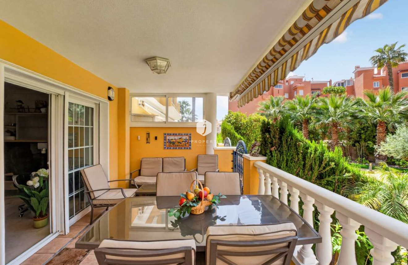 Resale - Apartment / flat -
Cabo Roig - Costa Blanca