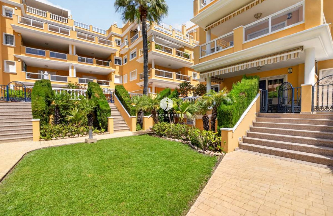 Resale - Apartment / flat -
Cabo Roig - Costa Blanca
