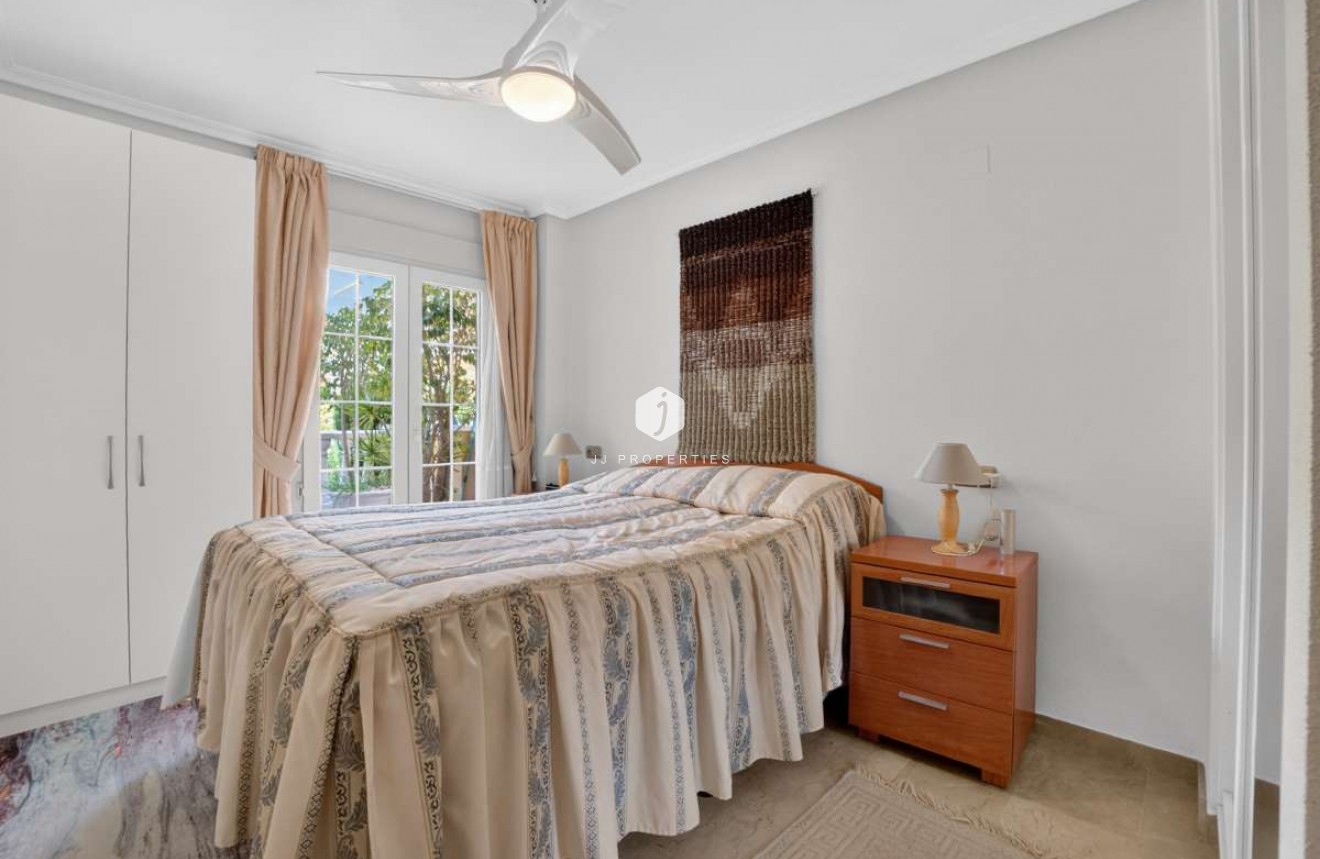 Resale - Apartment / flat -
Cabo Roig - Costa Blanca