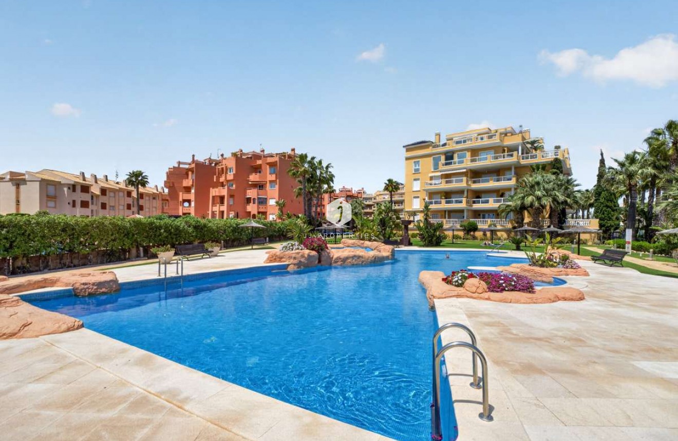 Resale - Apartment / flat -
Cabo Roig - Costa Blanca