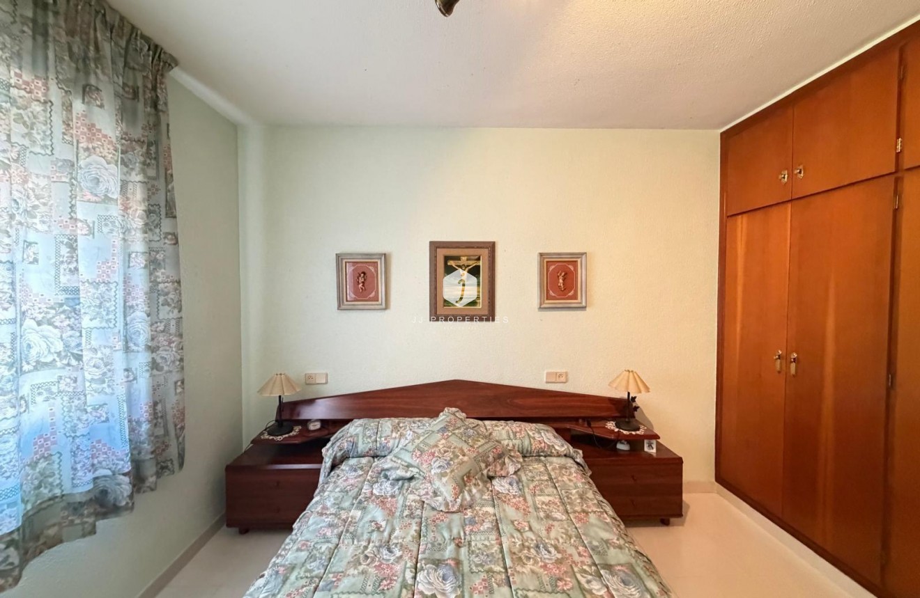 D'occasion - Appartement -
Torrevieja - Playa del Cura