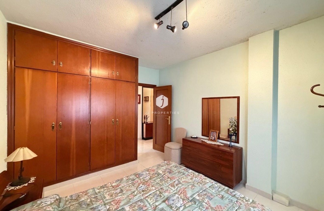 D'occasion - Appartement -
Torrevieja - Playa del Cura