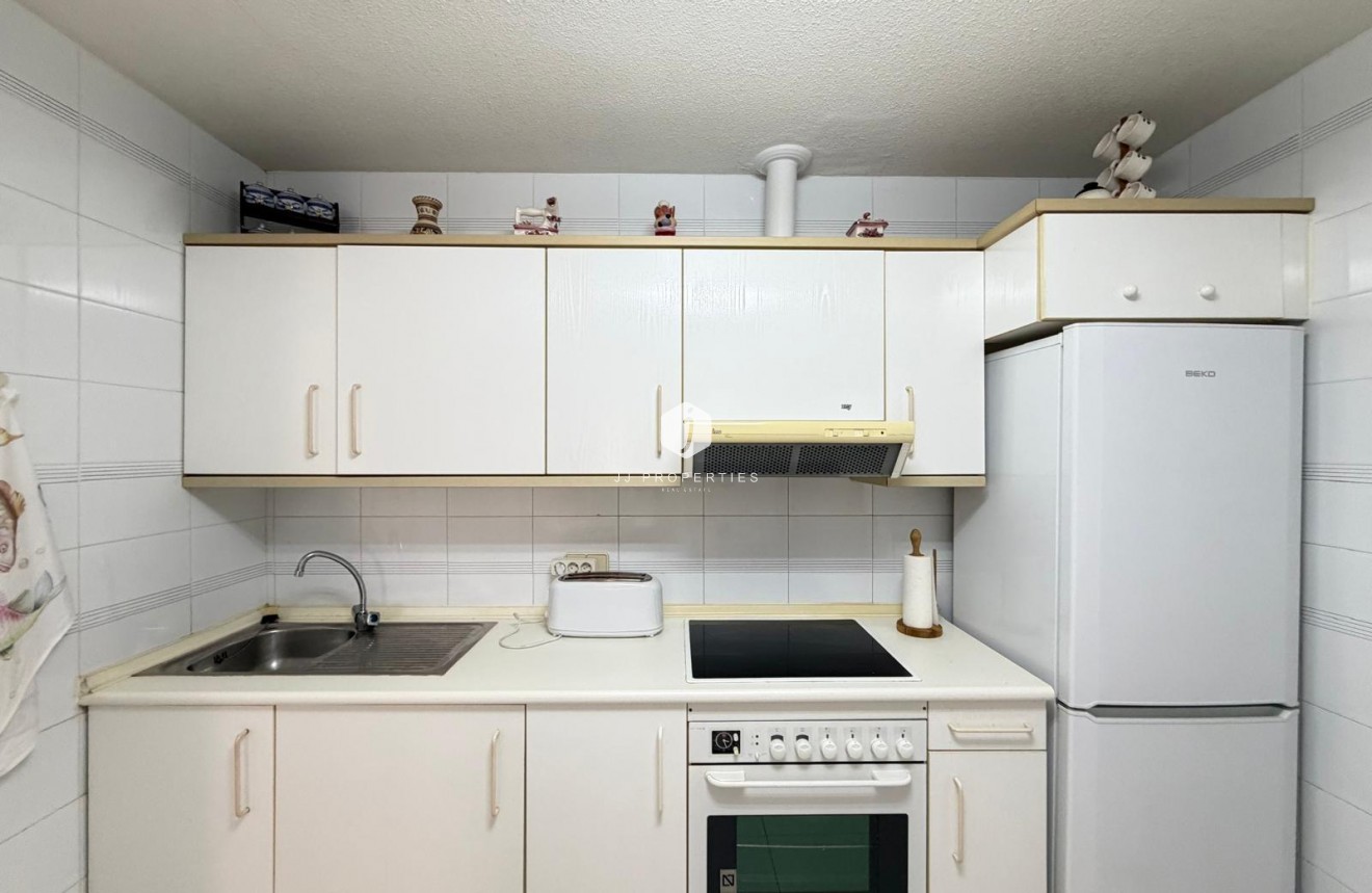 D'occasion - Appartement -
Torrevieja - Playa del Cura