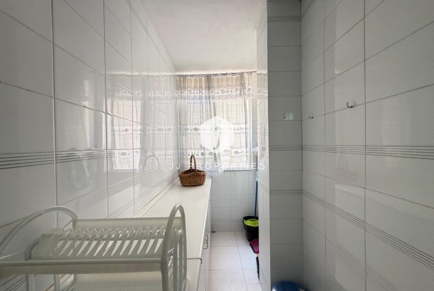 D'occasion - Appartement -
Torrevieja - Playa del Cura