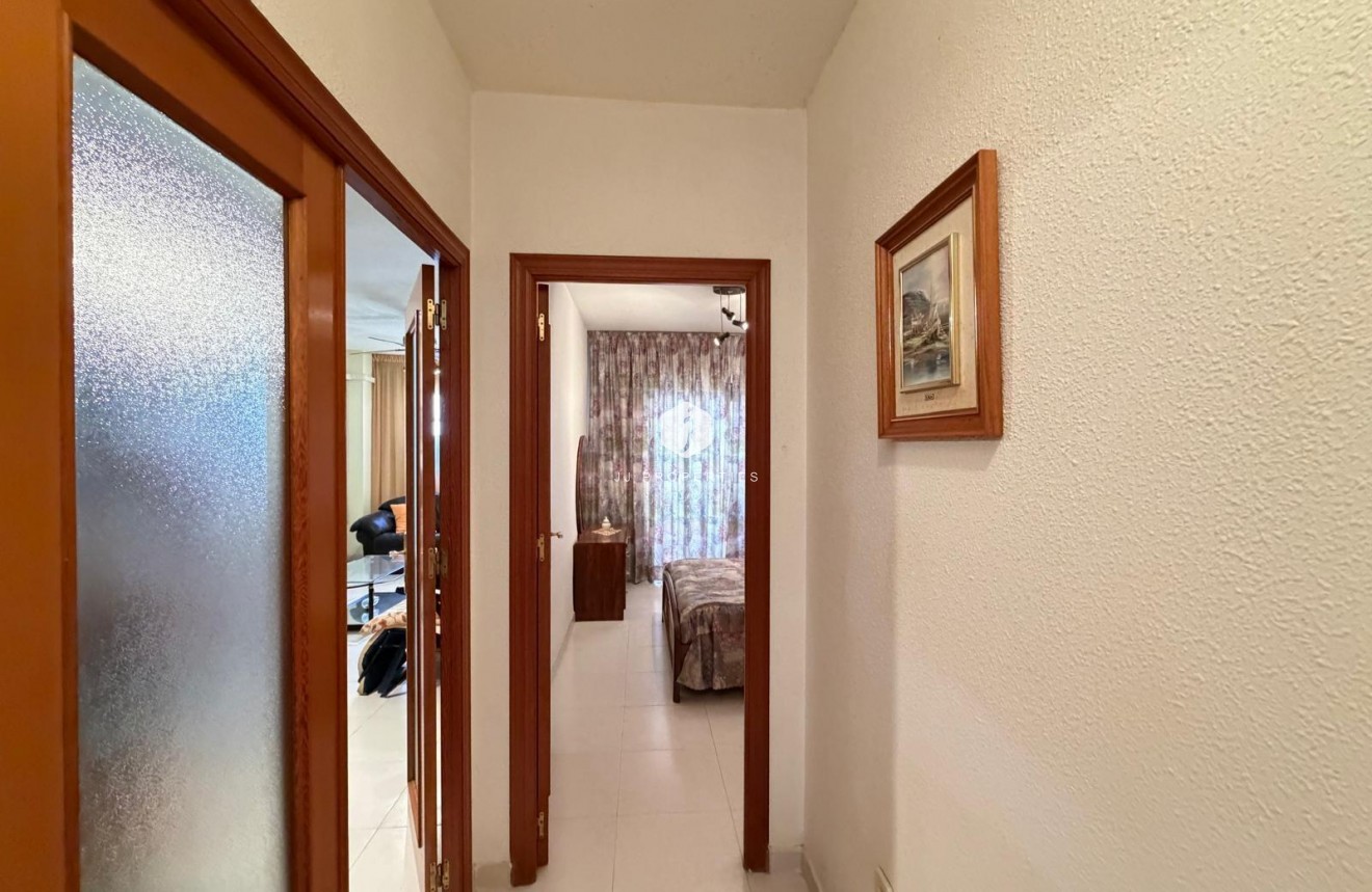 D'occasion - Appartement -
Torrevieja - Playa del Cura