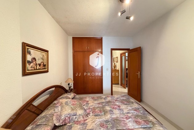 D'occasion - Appartement -
Torrevieja - Playa del Cura