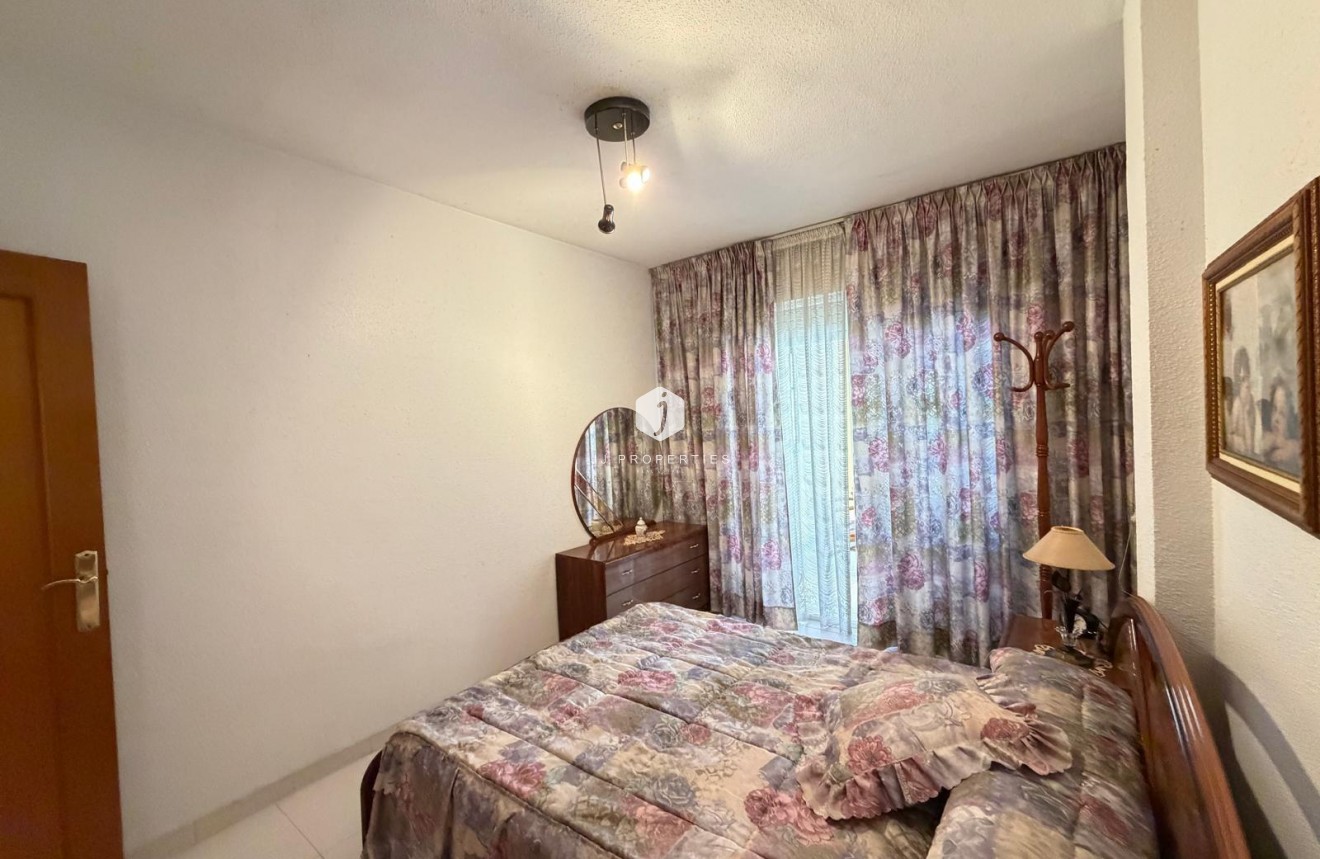 D'occasion - Appartement -
Torrevieja - Playa del Cura