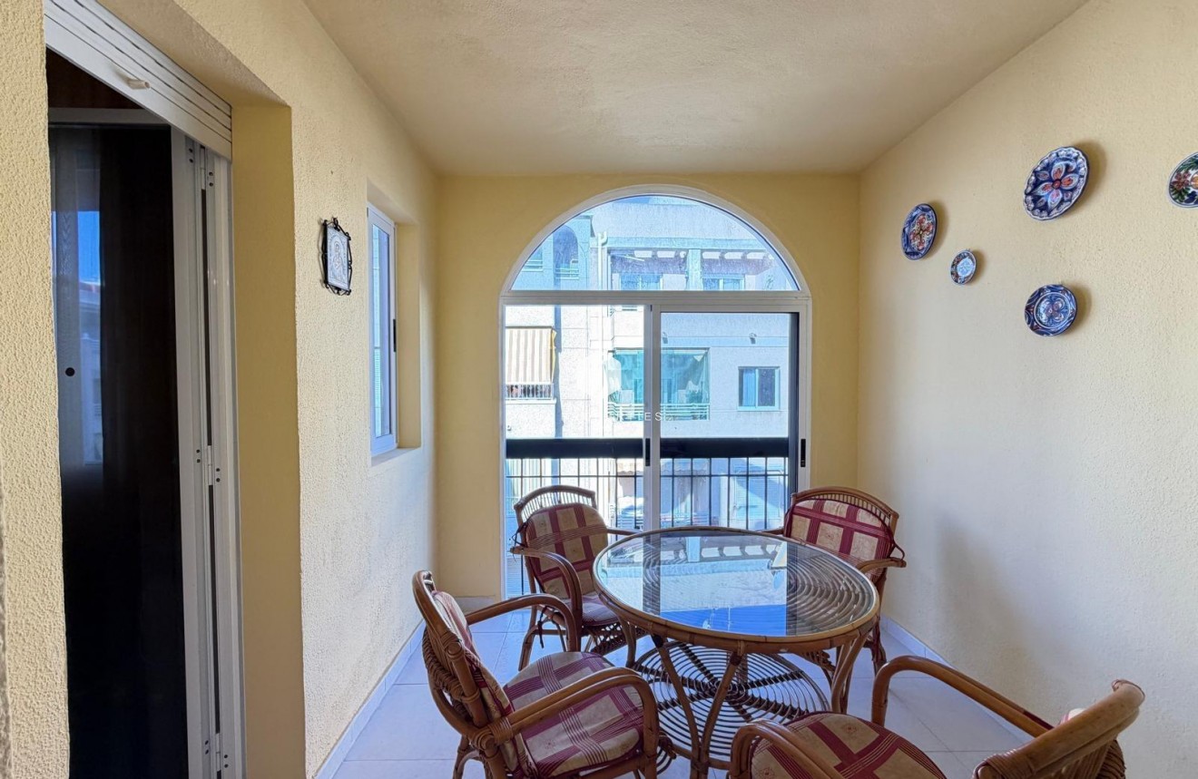 D'occasion - Appartement -
Torrevieja - Playa del Cura