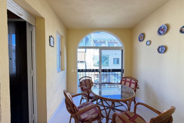 D'occasion - Appartement -
Torrevieja - Playa del Cura