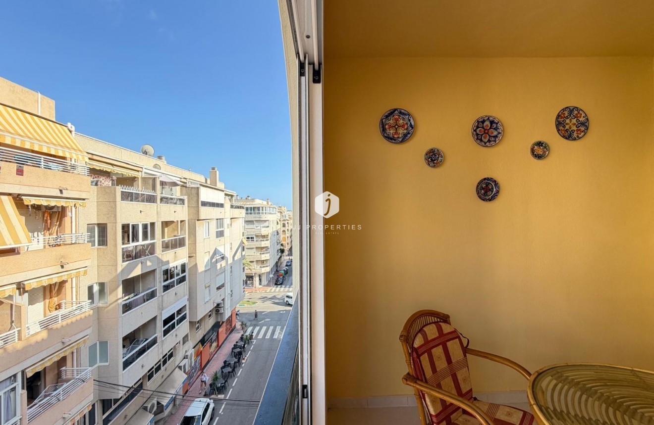 D'occasion - Appartement -
Torrevieja - Playa del Cura