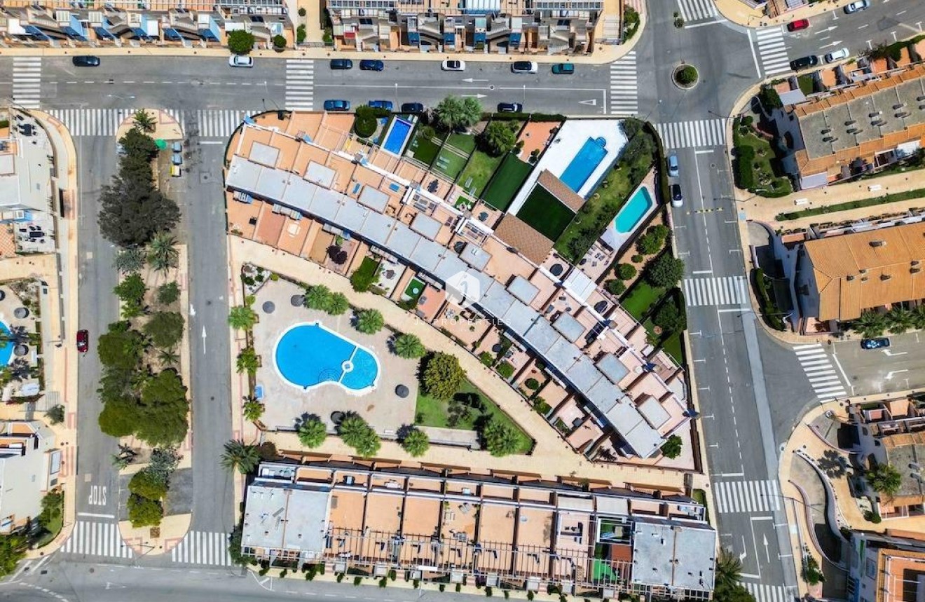 Segunda mano - Chalet -
Orihuela Costa - Costa Blanca