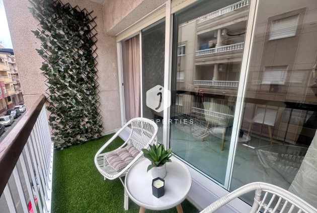 Resale - Apartment / flat -
Torrevieja - Estacion de autobuses