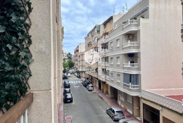 Resale - Apartment / flat -
Torrevieja - Estacion de autobuses