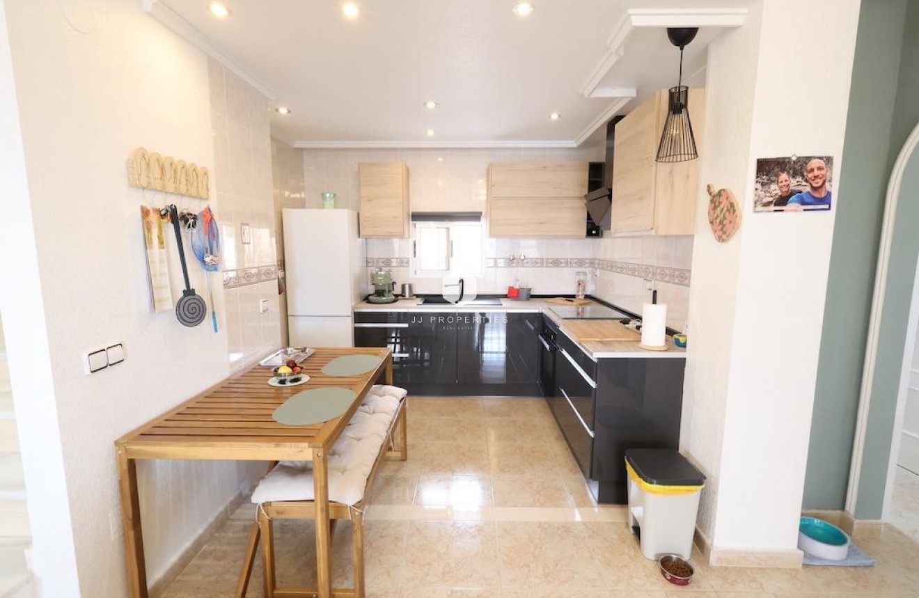 D'occasion - Villa -
San Miguel de Salinas - Inland