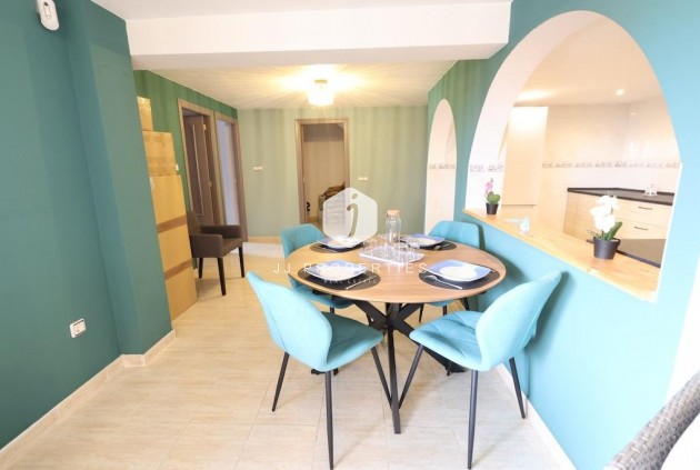 D'occasion - Villa -
San Miguel de Salinas - Inland