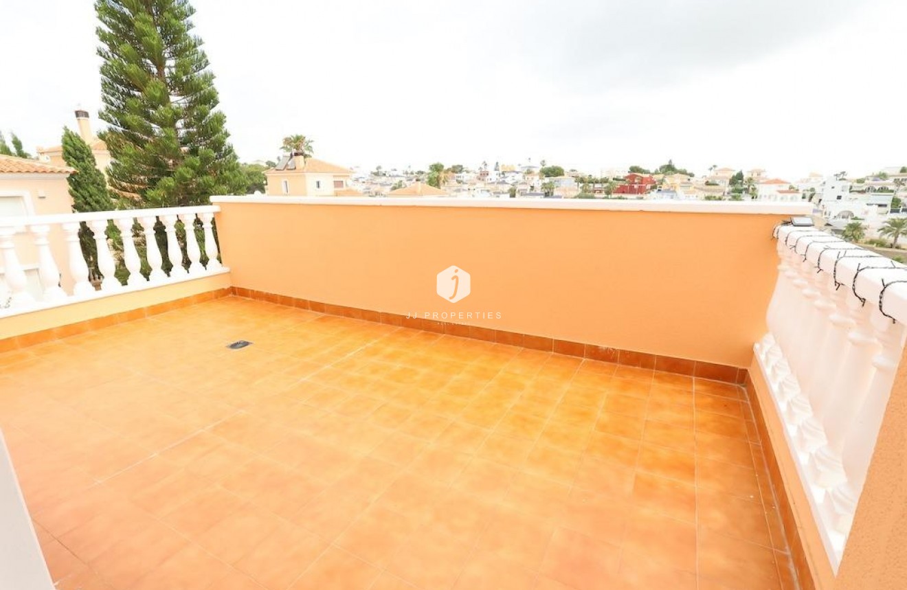 D'occasion - Villa -
San Miguel de Salinas - Inland