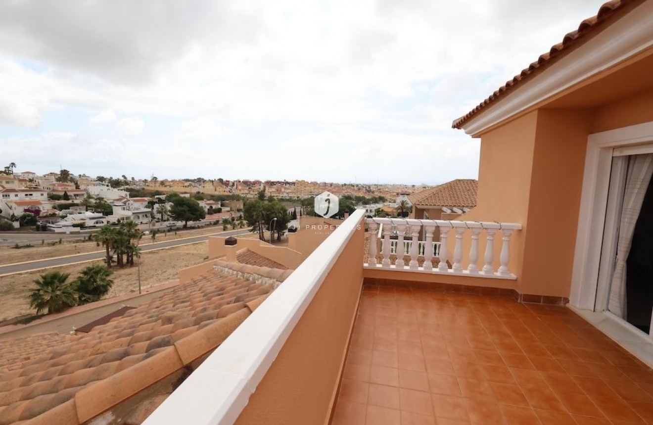 D'occasion - Villa -
San Miguel de Salinas - Inland