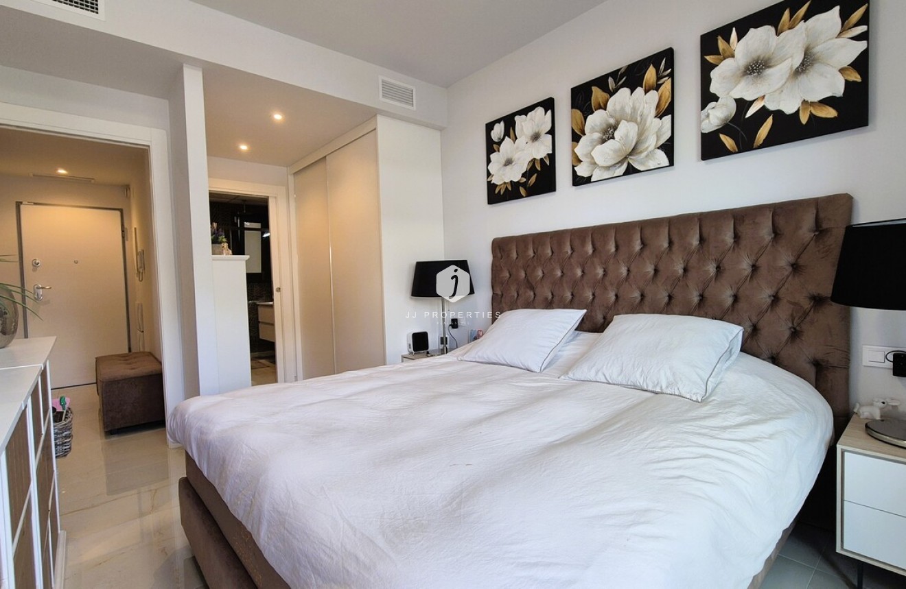 Segunda mano - Apartamento / piso -
Playa Flamenca - Costa Blanca
