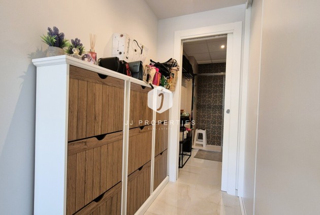 Segunda mano - Apartamento / piso -
Playa Flamenca - Costa Blanca