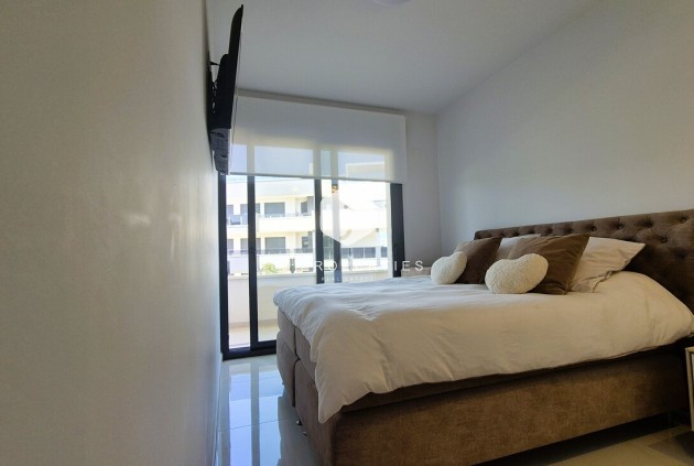 Segunda mano - Apartamento / piso -
Playa Flamenca - Costa Blanca