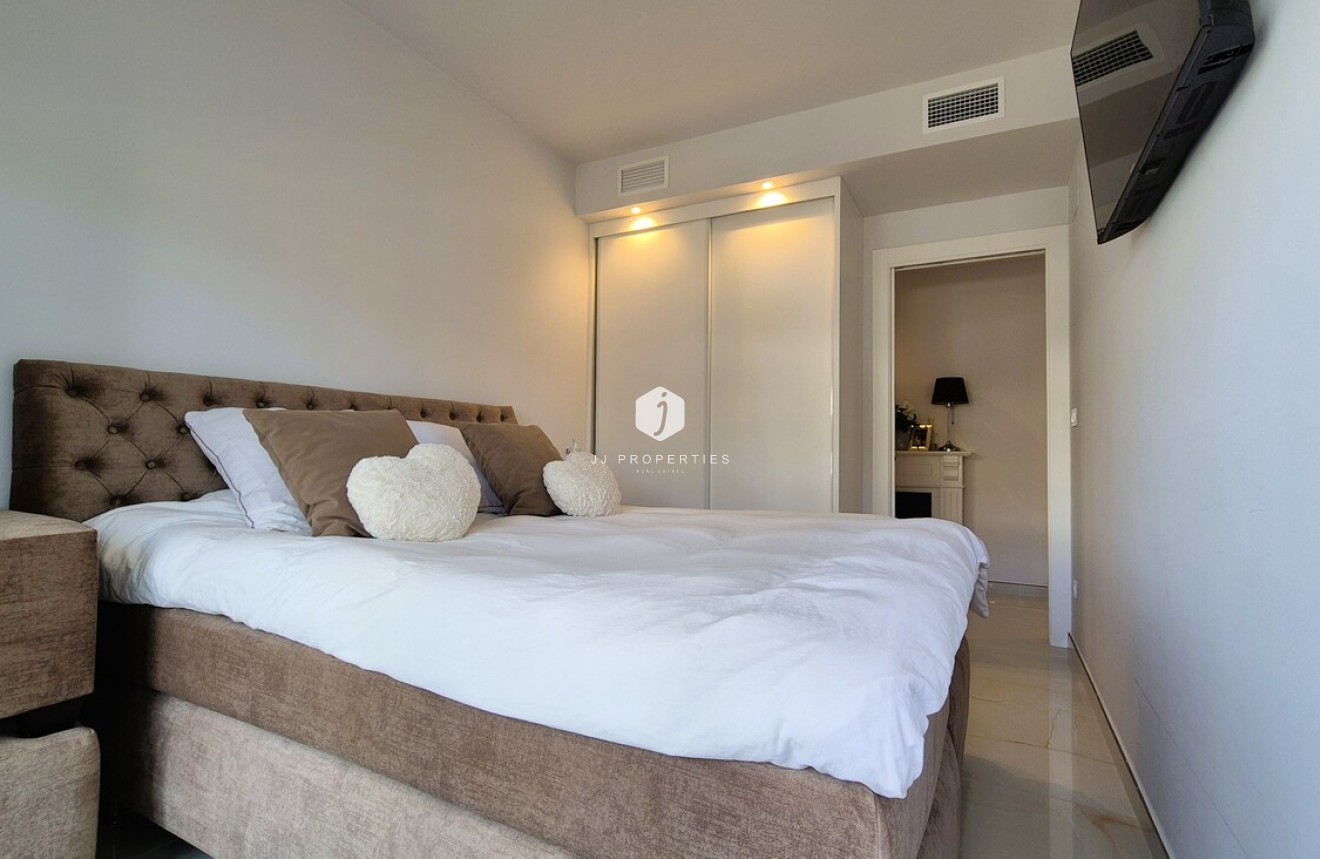 Segunda mano - Apartamento / piso -
Playa Flamenca - Costa Blanca