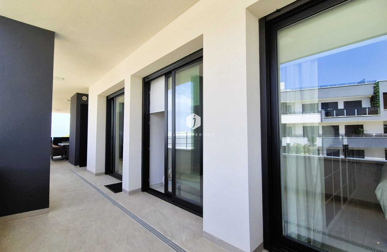 Segunda mano - Apartamento / piso -
Playa Flamenca - Costa Blanca