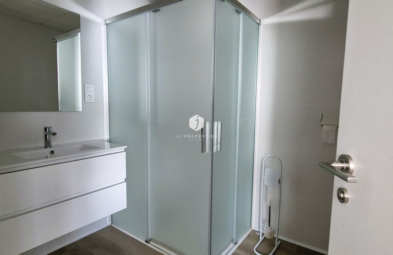 Segunda mano - Apartamento / piso -
Playa Flamenca - Costa Blanca