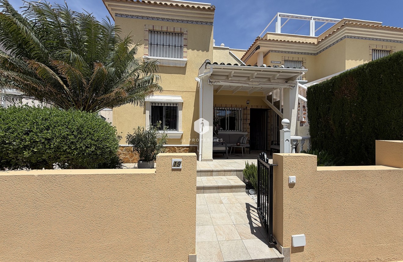 Resale - Apartment / flat -
Orihuela Costa - Costa Blanca