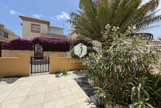 Resale - Apartment / flat -
Orihuela Costa - Costa Blanca