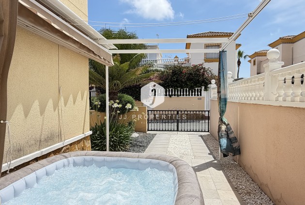 Resale - Apartment / flat -
Orihuela Costa - Costa Blanca
