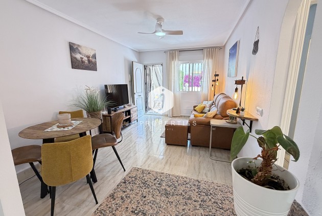 Resale - Apartment / flat -
Orihuela Costa - Costa Blanca