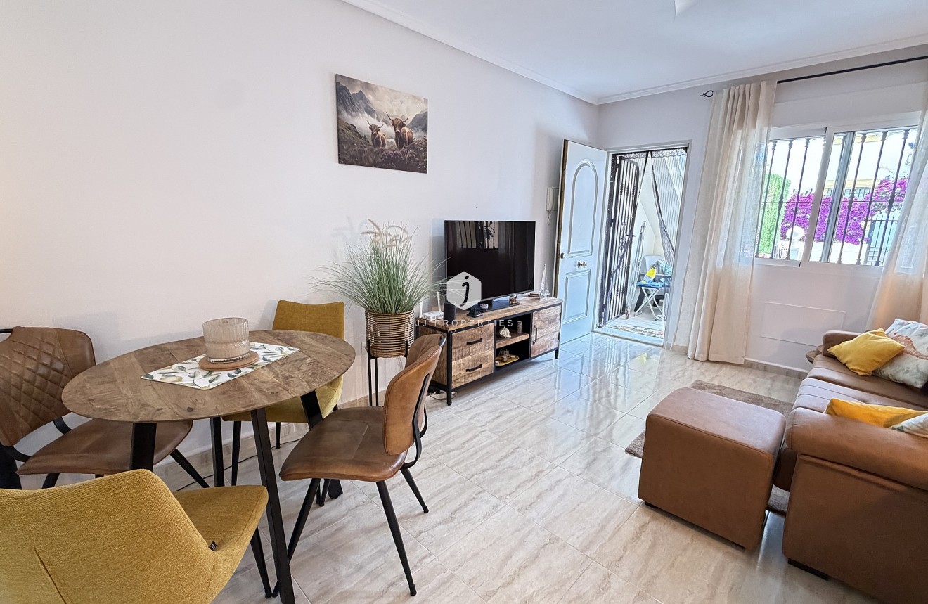 Resale - Apartment / flat -
Orihuela Costa - Costa Blanca