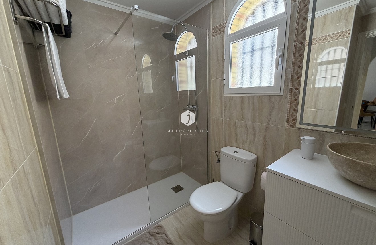 Resale - Apartment / flat -
Orihuela Costa - Costa Blanca