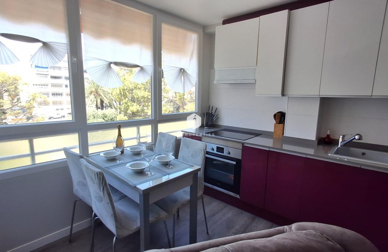 D'occasion - Appartement -
Torrevieja - Centro