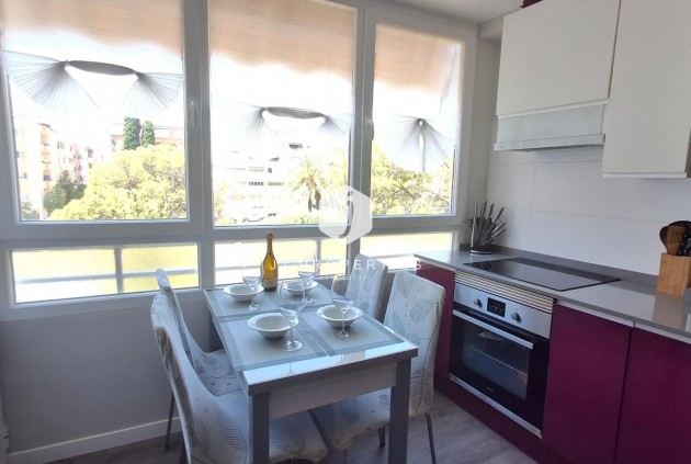 D'occasion - Appartement -
Torrevieja - Centro