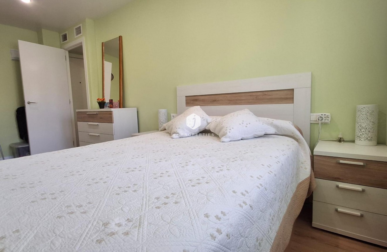 D'occasion - Appartement -
Torrevieja - Centro