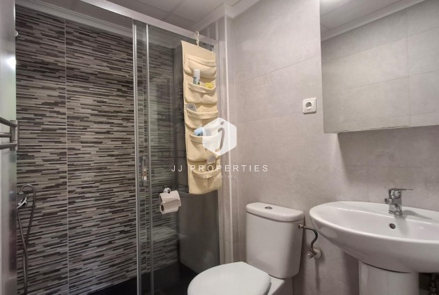 D'occasion - Appartement -
Torrevieja - Centro