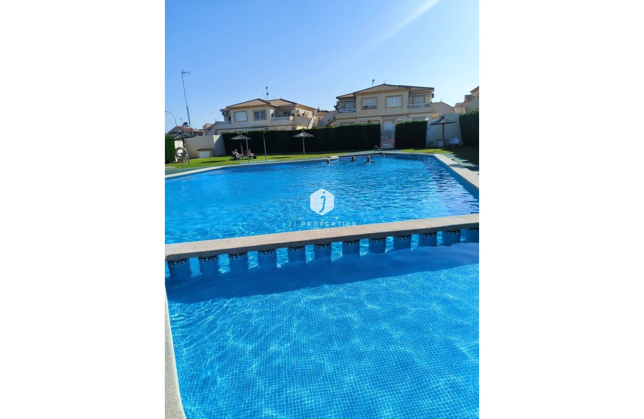 Resale - Bungalow -
Orihuela Costa - Playa Flamenca